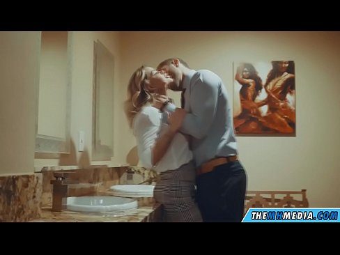 ❤️ כשבלונדינית חזה מפתה אותך בשירותים ציבוריים ☑ סרטון פורנו ב-iw.amzhoka.top ❌